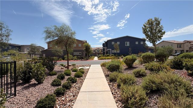 341 Summer Sparrow Avenue, Henderson, NV 89011