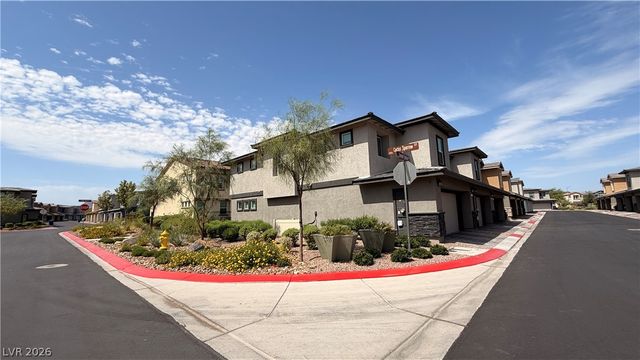 341 Summer Sparrow Avenue, Henderson, NV 89011