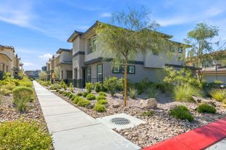 341 Summer Sparrow Avenue, Henderson, NV 89011