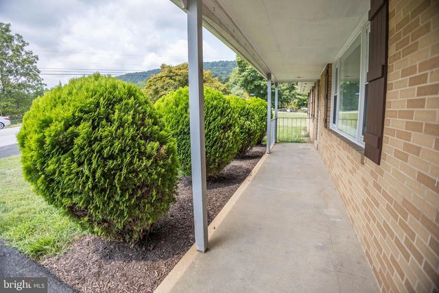 12 BELLE VISTA DR, Marysville, PA 17053