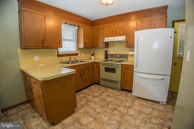 12 BELLE VISTA DR, Marysville, PA 17053