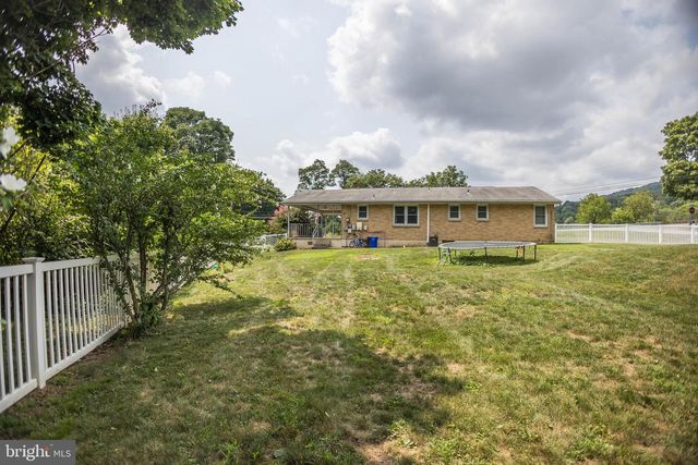 12 BELLE VISTA DR, Marysville, PA 17053
