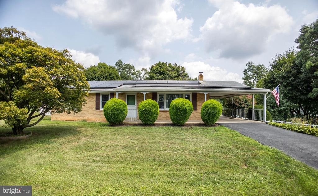12 BELLE VISTA DR, Marysville, PA 17053