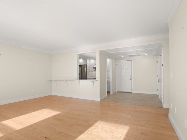 131 Main St Apt 403, Burlington, VT 05401