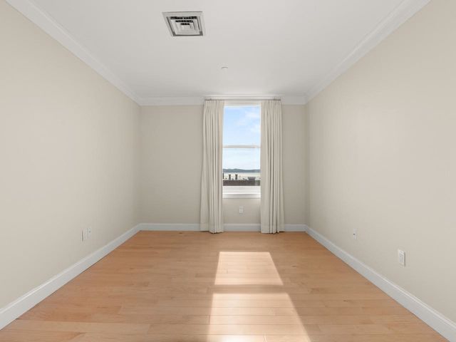 131 Main St Apt 403, Burlington, VT 05401