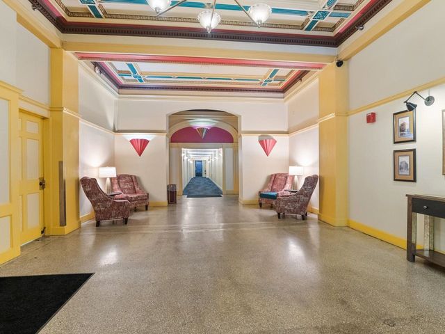 131 Main St Apt 403, Burlington, VT 05401