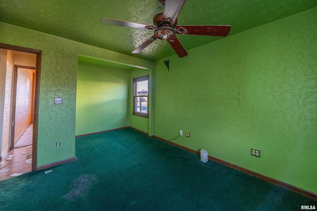 1516 N 16TH Street, Pekin, IL 61554