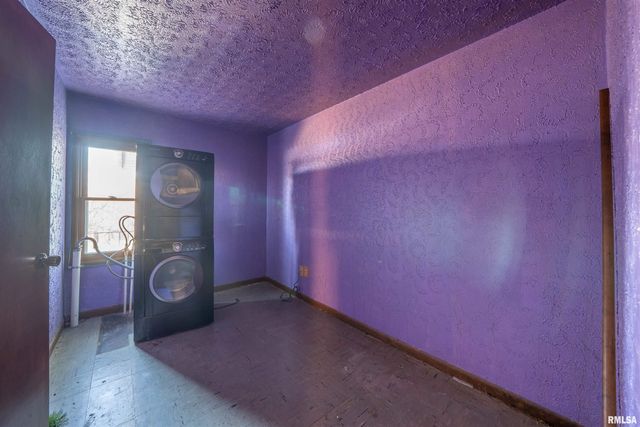 1516 N 16TH Street, Pekin, IL 61554