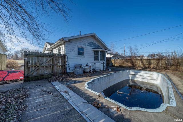 1516 N 16TH Street, Pekin, IL 61554