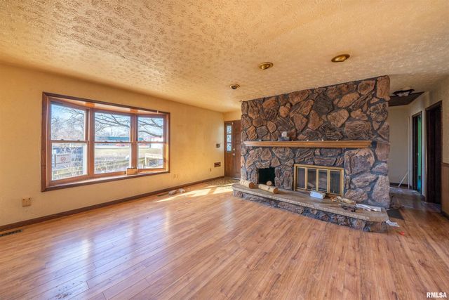 1516 N 16TH Street, Pekin, IL 61554