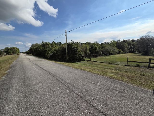 19542 Green Grove Court, Loxahatchee, FL 33470