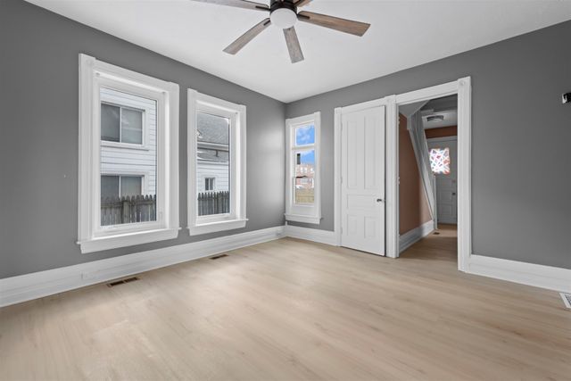 273 Southbound Gratiot Avenue, Mount Clemens, MI 48043