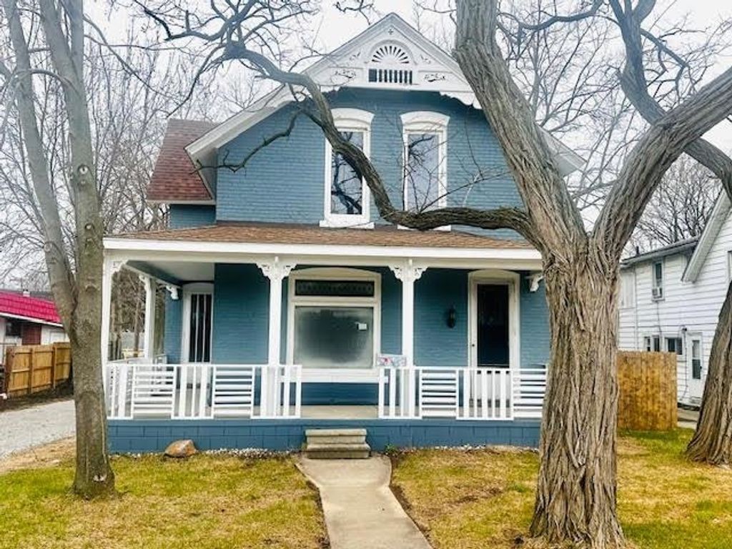 273 Southbound Gratiot Avenue, Mount Clemens, MI 48043