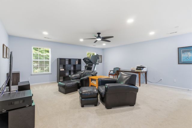 1012 Heathfield Cir, Brentwood, TN 37027