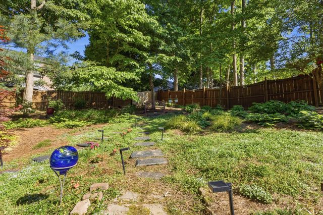 1012 Heathfield Cir, Brentwood, TN 37027