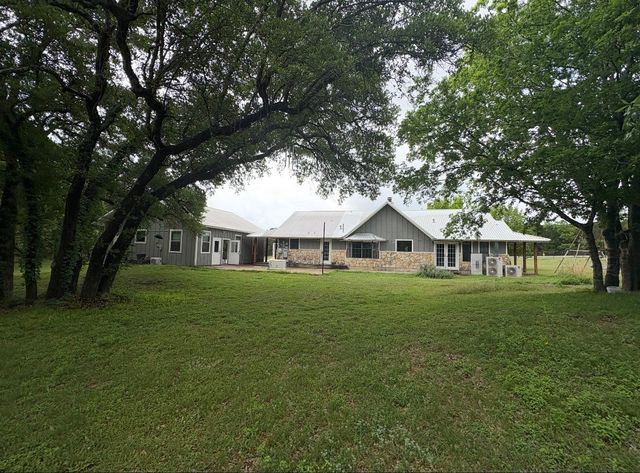 1362 Moody Lane, Glen Rose, TX 76043
