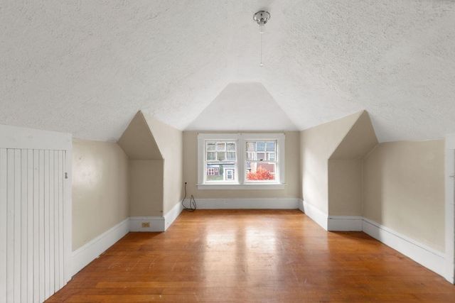 27 Sutton St, Brockton, MA 02301