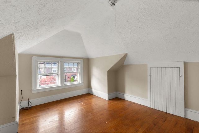 27 Sutton St, Brockton, MA 02301