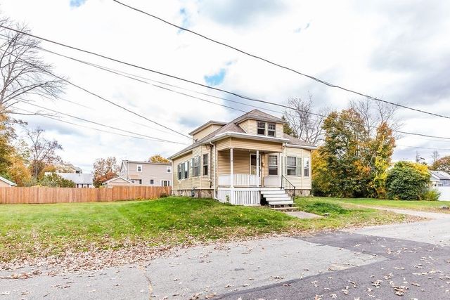 27 Sutton St, Brockton, MA 02301