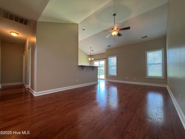 115 Moonstone Court, Jacksonville, NC 28546