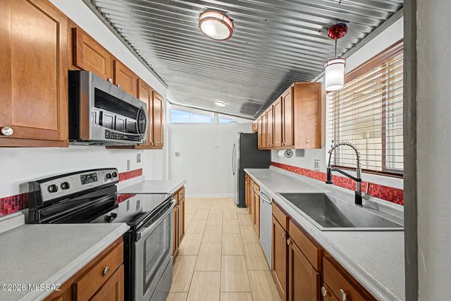 1149 S Lehigh Drive, Tucson, AZ 85710