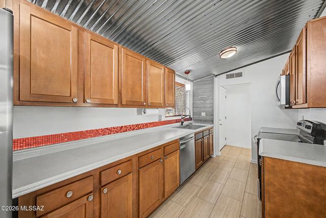 1149 S Lehigh Drive, Tucson, AZ 85710