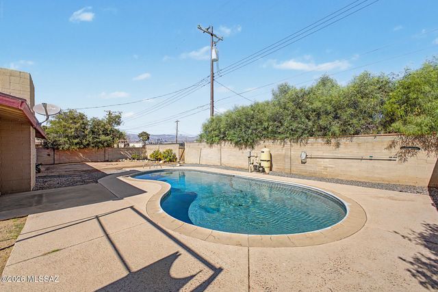 1149 S Lehigh Drive, Tucson, AZ 85710