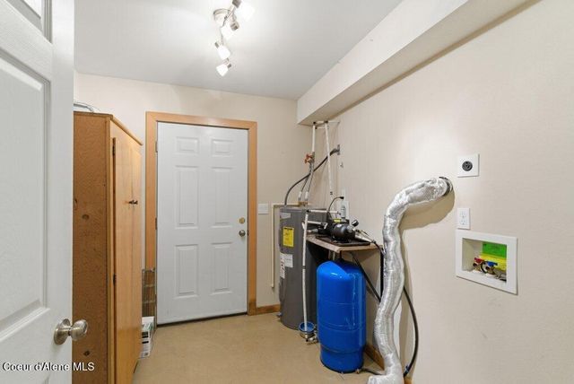 10948 E Gypo Rd, Athol, ID 83801