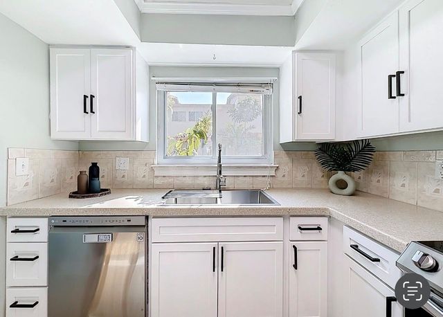 1655 58TH TERRACE S 3, St Petersburg, FL 33712