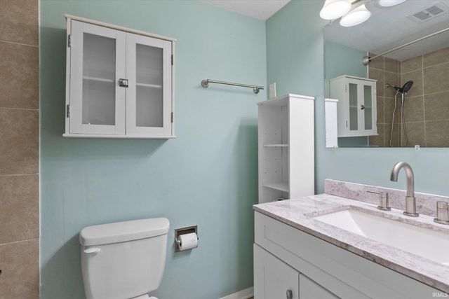 6926 Embers Court, Fort Wayne, IN 46815