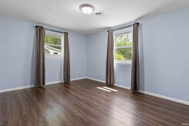 6926 Embers Court, Fort Wayne, IN 46815