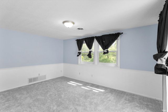 6926 Embers Court, Fort Wayne, IN 46815