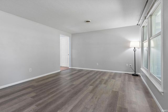 6926 Embers Court, Fort Wayne, IN 46815