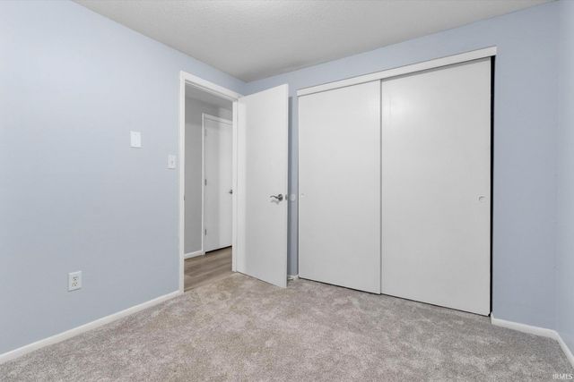 6926 Embers Court, Fort Wayne, IN 46815