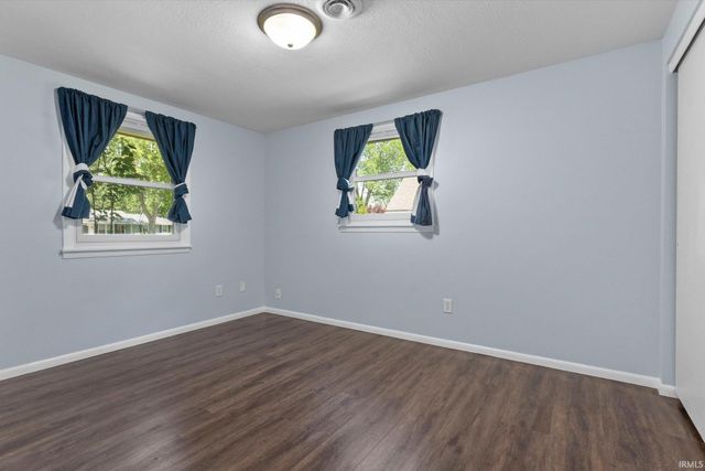 6926 Embers Court, Fort Wayne, IN 46815