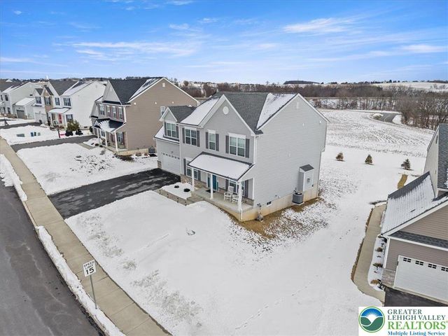 5037 Lilac Drive, North Whitehall Twp, PA 18078