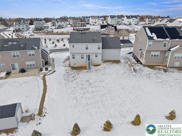 5037 Lilac Drive, North Whitehall Twp, PA 18078