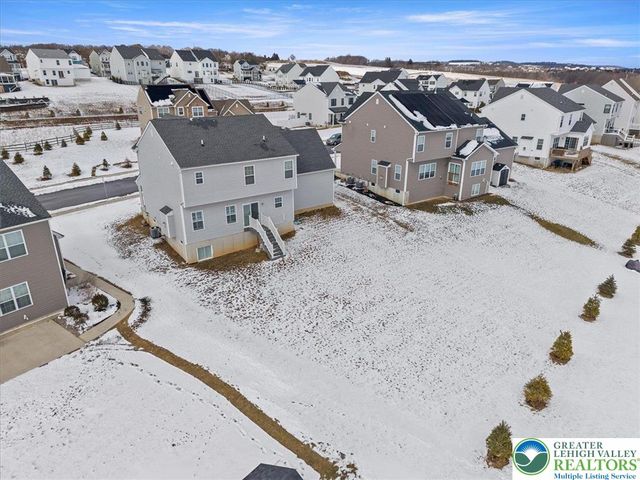 5037 Lilac Drive, North Whitehall Twp, PA 18078