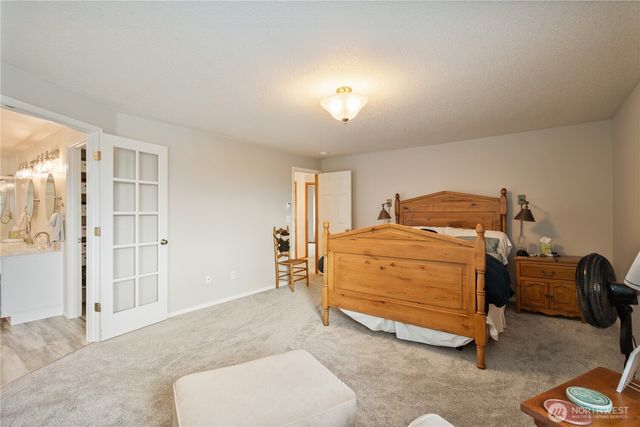 239 W St. James, Longview, WA 98632