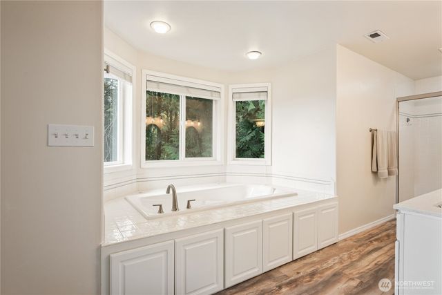 239 W St. James, Longview, WA 98632