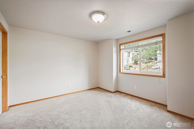 239 W St. James, Longview, WA 98632