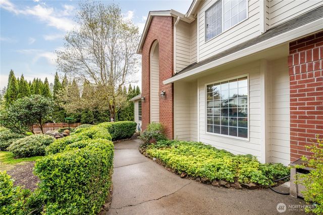 239 W St. James, Longview, WA 98632