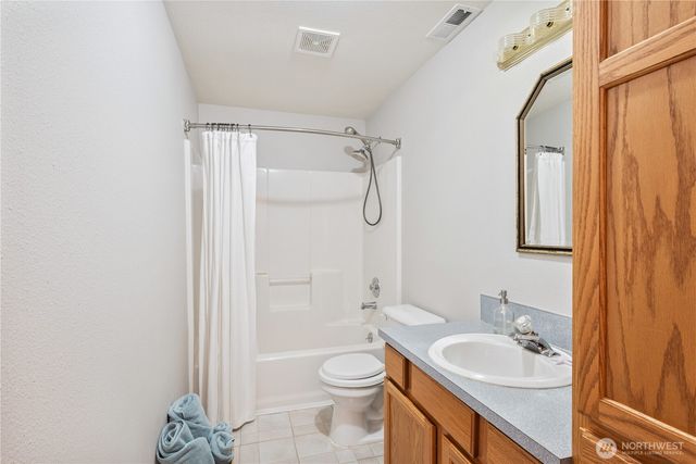 239 W St. James, Longview, WA 98632