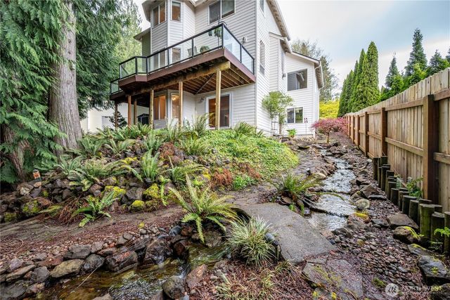 239 W St. James, Longview, WA 98632