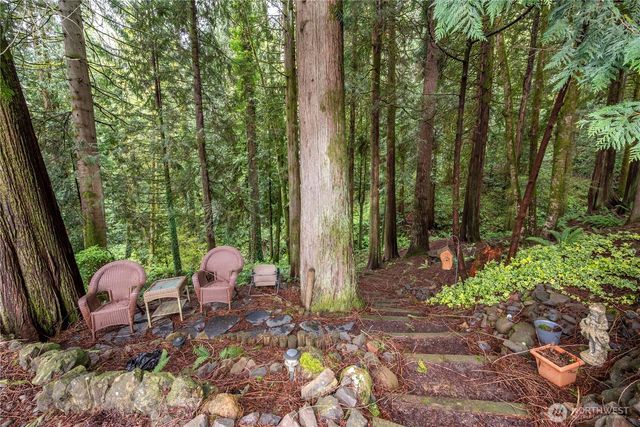 239 W St. James, Longview, WA 98632