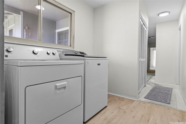 1263 Akiahala Street, Kailua, HI 96734