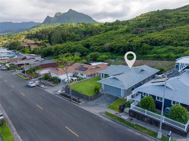 1263 Akiahala Street, Kailua, HI 96734