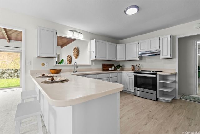 1263 Akiahala Street, Kailua, HI 96734