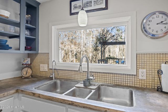 127 Hampton Drive, Washington, NC 27889