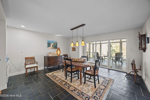 127 Hampton Drive, Washington, NC 27889